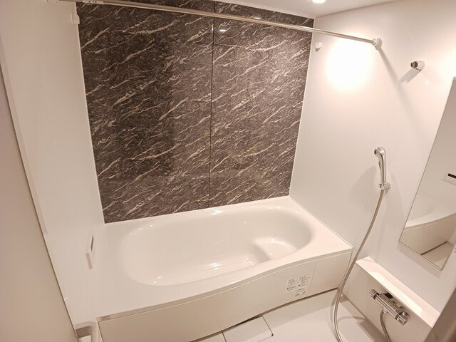 ルミナーレ荒川沖　Ⅱの浴室|浴室乾燥機付き、追い焚き機能浴室です。