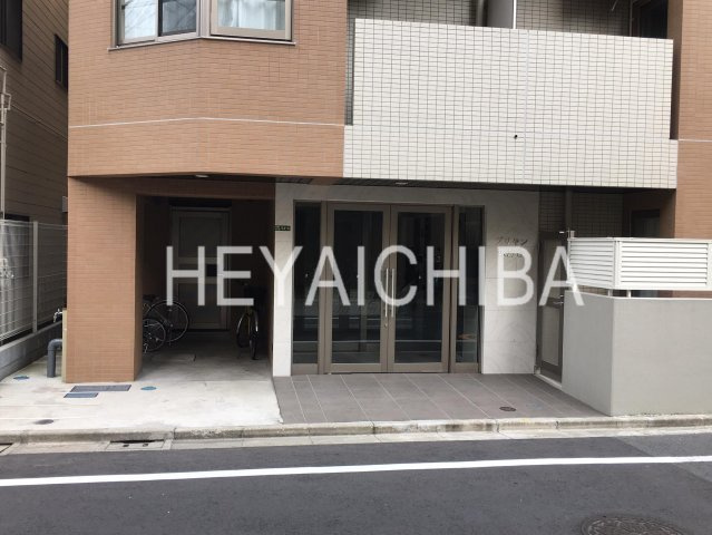 ブリヤン諏訪台のエントランス