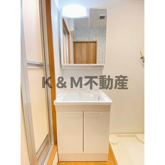 ベルンの洗面所|コンパクトで使いやすい洗面所