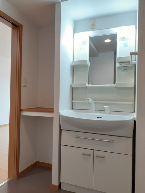 ミッテメゾンBの独立洗面台