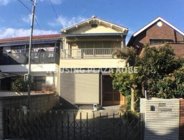東舞子町貸家の外観
