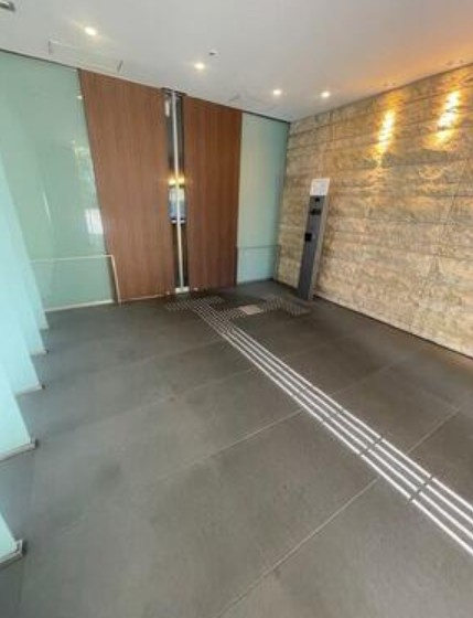 ザ・パークハウス新宿タワーのエントランス