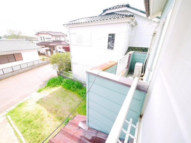 八街市富山　中古戸建のバルコニー|2LDK  2階にもトイレ  リビング約14帖  駐車2台可能 閑静な分譲地内