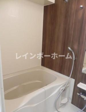 仲介手数料（賃料の1.10ヵ月）の50％OFF対象物件！の浴室