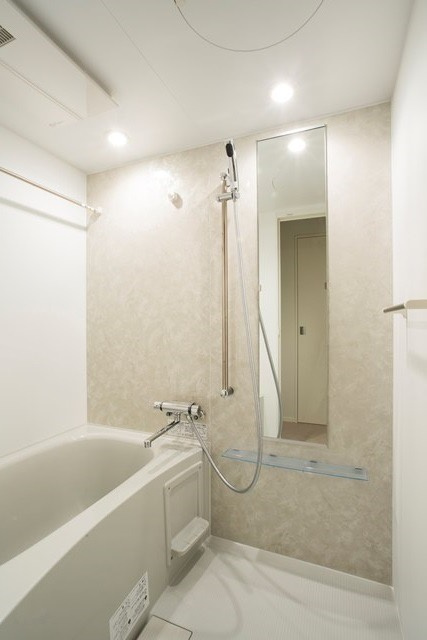 新品家具付きマンション築港本町8(KaGood福岡)の浴室