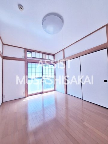 武蔵境貸家の洋室