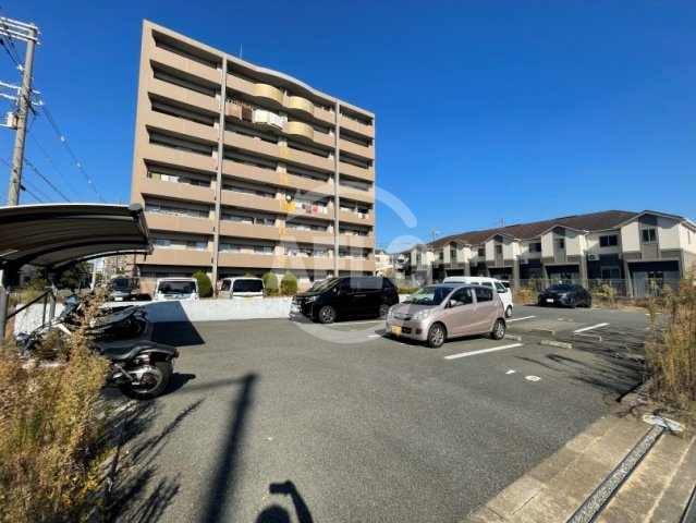 コンフォールアビタシオン(加美北小学校区)の駐車場|コンフォールアビタシオン　駐車場