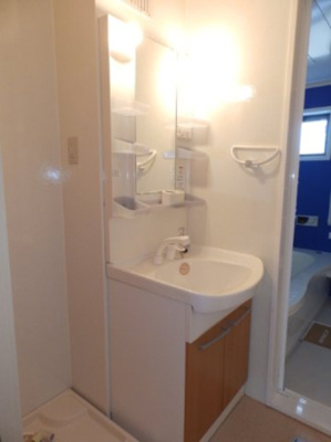 【洗面所】 | リビングタウン朝田 B棟 | 同間取り別部屋写真です。