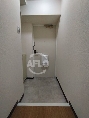 ドエル大正　小林小学校の玄関|ドエル大正　玄関