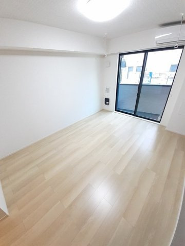 アディムーサの内装