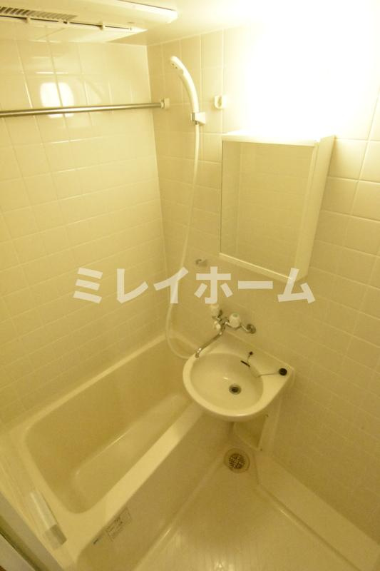 グランヴァン大井町の浴室