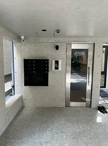 足立区千住緑町２丁目の賃貸マンションのエントランス