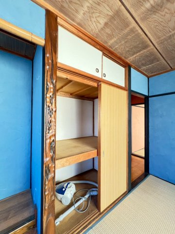 髙野貸家の収納