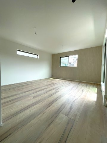 江戸川区西一之江３丁目　新築戸建て　の居間・リビング