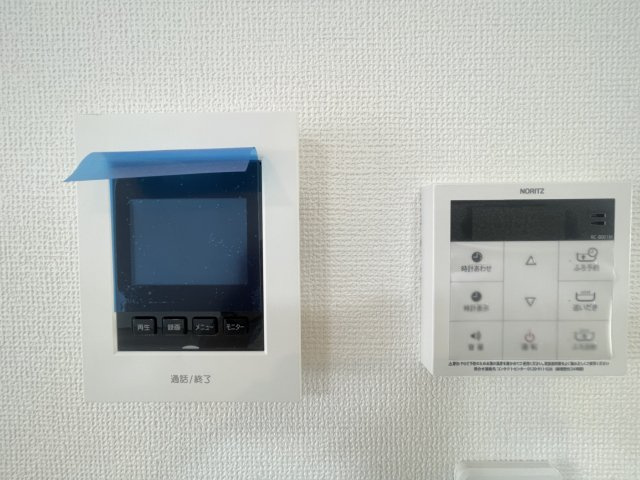 南城市佐敷新開1番（全3棟）ラストB号棟のセキュリティ|B号棟　TVモニター付きインターフォン♪ワンタッチ給湯設備♪