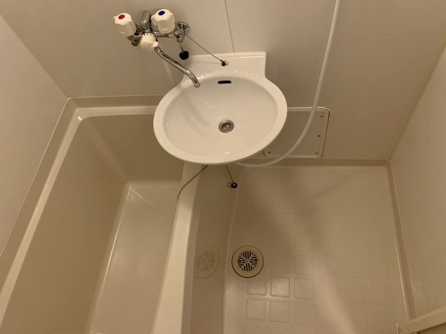 レオパレス花みずきの浴室