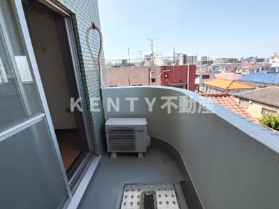 【バルコニー】 | マツイチサンパレス第6 | 暖かな日差しのふりそそぐバルコニー