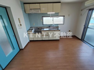 【居間・リビング】 | マツイチサンパレス第6 | おしゃれなリビングです