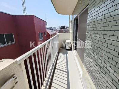 【バルコニー】 | マツイチサンパレス第6 | 開放的で明るい空間を演出してくれるバルコニーです