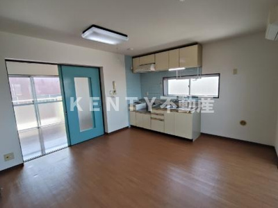 【居間・リビング】 | マツイチサンパレス第6 | おしゃれなリビングです