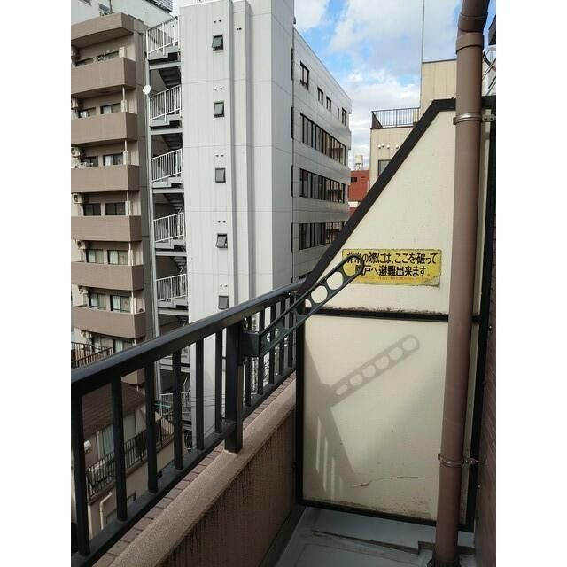 菱和パレス立教通りのバルコニー