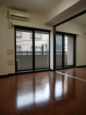 【居間・リビング】 | グリフォーネ横浜・伊勢町弐番館