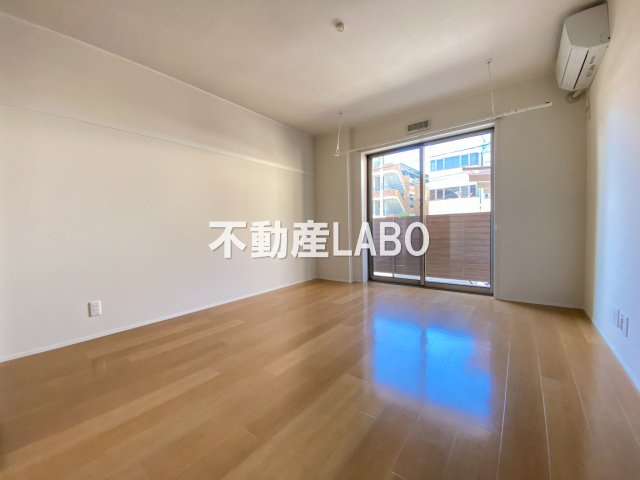 フィカーサ阿倍野元町の居間・リビング