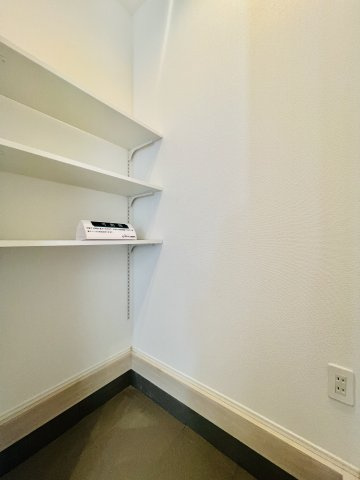 太田市新田上江田町の収納|履物以外もすっきり片付く、シューズクローク♪