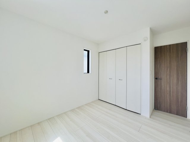 太田市新田上江田町の洋室|お子様の一人部屋デビューにも最適♪
