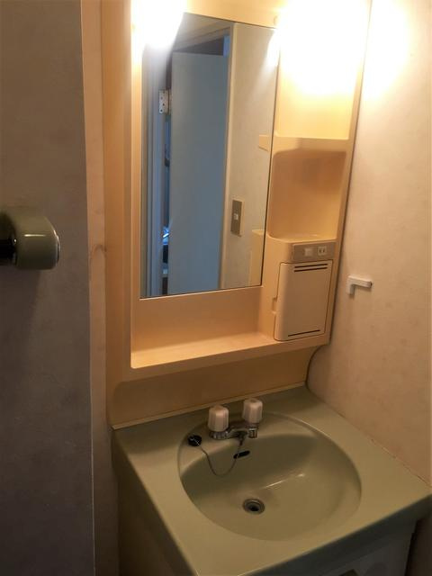 ルグランの洗面所|別部屋の参考写真です。