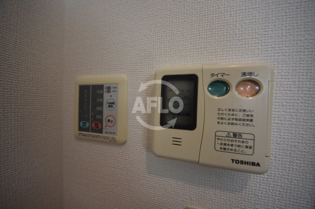 ロイヤルクイーンズパークの設備|ロイヤルクイーンズパーク　浴室換気乾燥暖房機