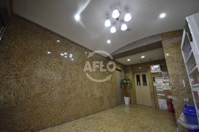 ロイヤルクイーンズパークのロビー|ロイヤルクイーンズパーク　ロビー