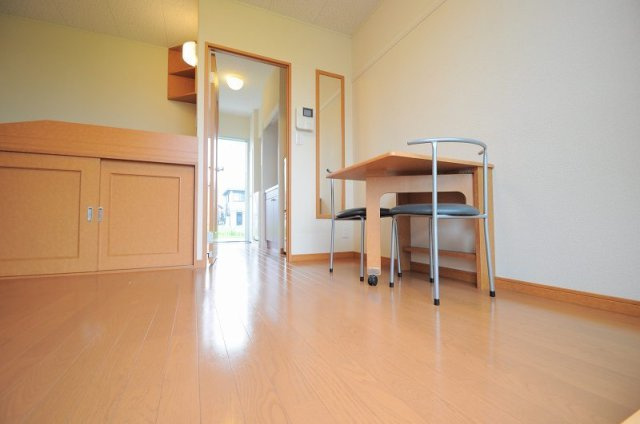 レオパレスセントクレアの居間・リビング|※同タイプのお部屋の写真です