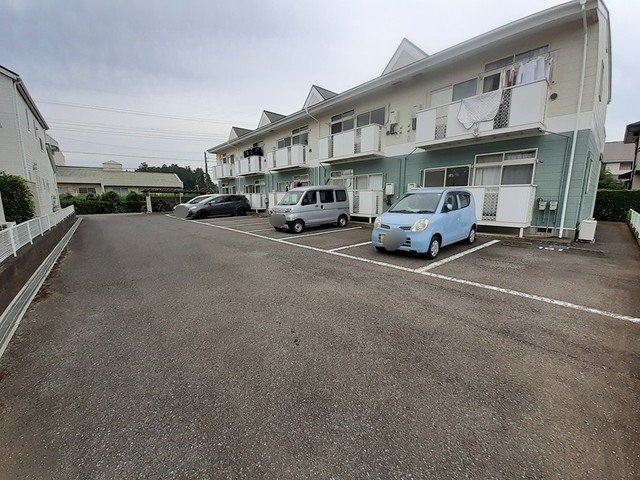 グリーンパーク松代の駐車場|駐車スペースもあります