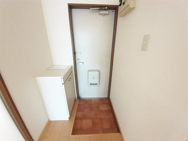 グリーンパーク松代の玄関|シンプルで使いやすい玄関です