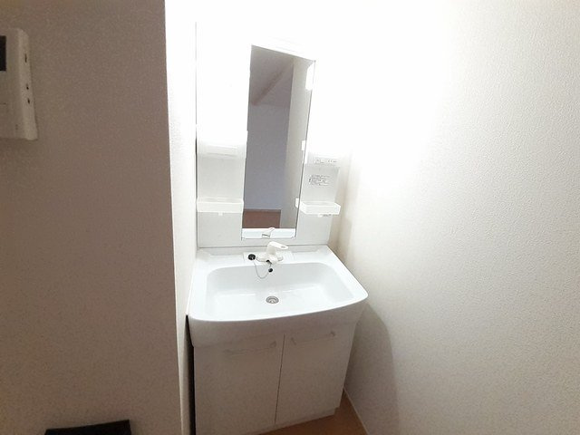 グリーンパーク松代の洗面所|コンパクトで使いやすい洗面所