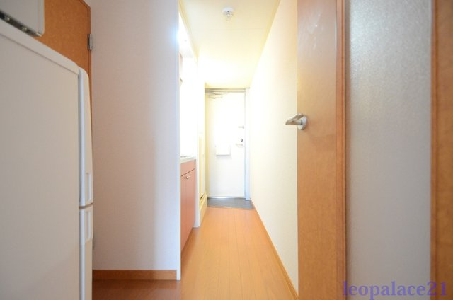 レオパレスＭＯＲＩⅡの玄関|「同タイプの部屋の写真です」「現況優先」