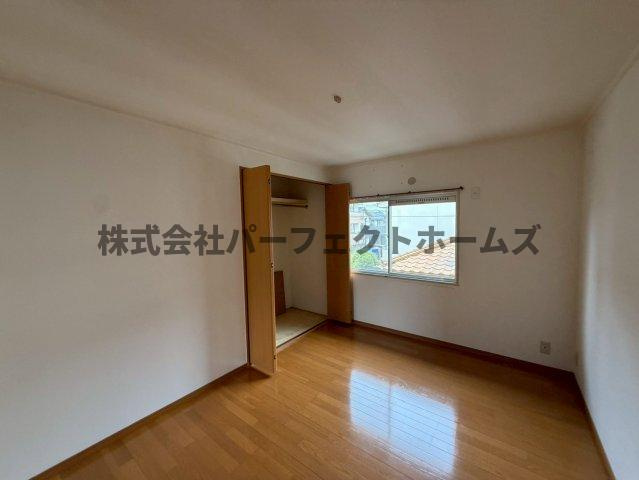 船橋本町2丁目戸建　賃貸の洋室|落ち着いた色調の洋室です