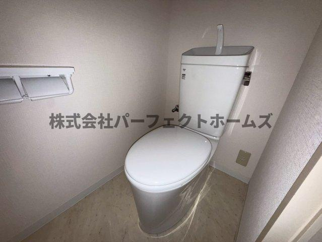 船橋本町2丁目戸建　賃貸のトイレ|清潔感のあるトイレです