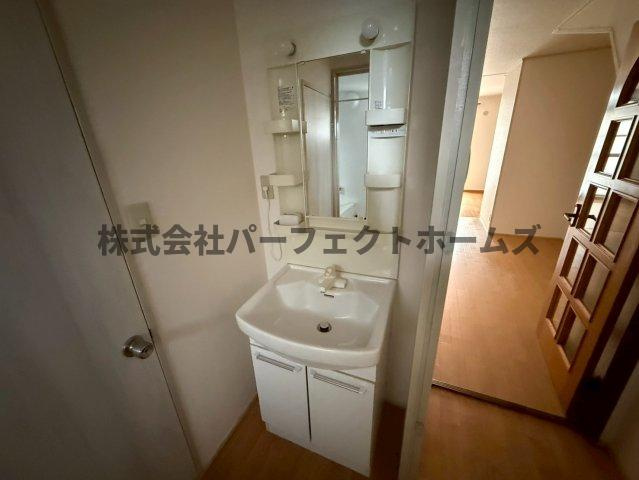 船橋本町2丁目戸建　賃貸の独立洗面台|独立洗面化粧台が付いています
