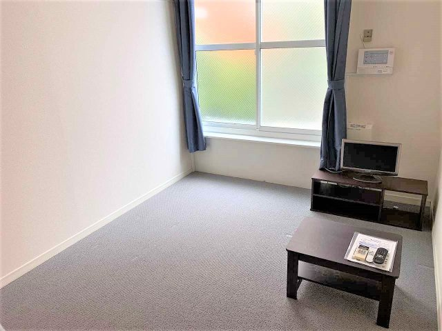 レオパレスべガの居間・リビング|1階のお部屋です