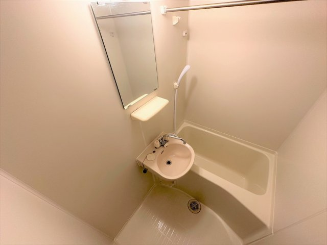 レオパレスべガの浴室|日々の暮らしに欠かせないお風呂です