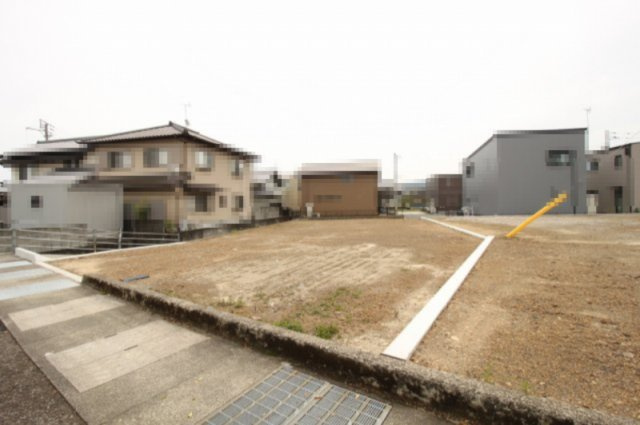 土佐市高岡町丙（全26区画）11号地　建築条件なし　売土地