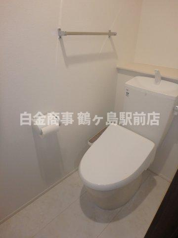 坂戸市関間中古戸建のトイレ