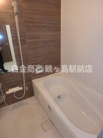 坂戸市関間中古戸建の浴室