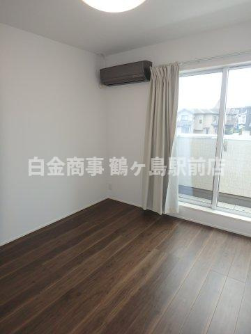 坂戸市関間中古戸建の洋室
