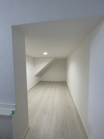 津山市勝部　新築戸建ての収納|スキップフロア下にある便利な収納スペース