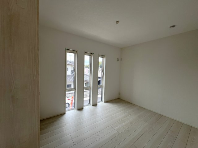 津山市勝部　新築戸建ての洋室|2F６畳