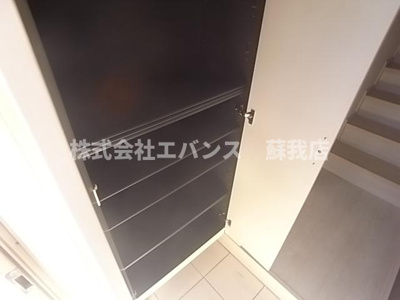 【エントランス】 | アーリーガーデン | ゆとりのあるエントランスです