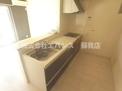 【キッチン】 | アーリーガーデン | お料理しやすいキッチンです